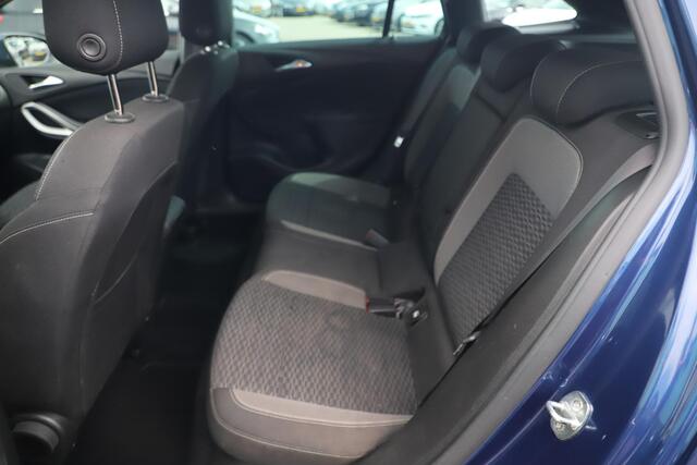 Opel ASTRA Sports Tourer 1.4 Business Edition 146PK Trekhaak Automaat Navigatie Carplay Android Clima Stuur & Stoelverwarming