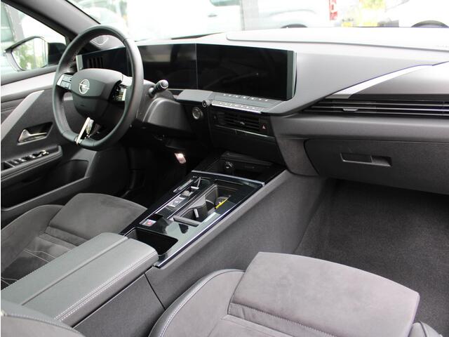 Opel ASTRA Sports Tourer 1.6 Turbo Plug In Hybrid Ultimate | Navi / Camera / Alcantara