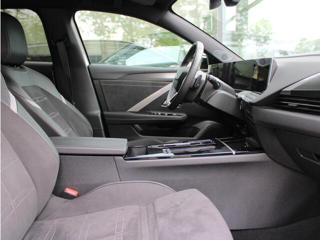 Opel ASTRA Sports Tourer 1.6 Turbo Plug In Hybrid Ultimate | Navi / Camera / Alcantara