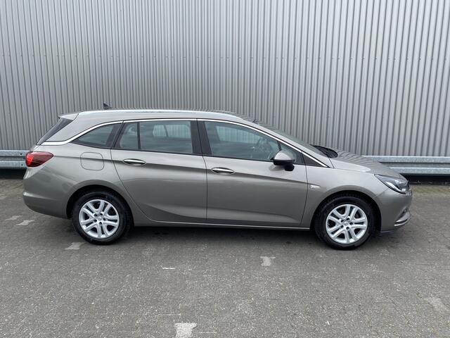 Opel ASTRA Sports Tourer 1.0 Business+ Clima, CC, DAB+, Navi, PDC, z.g.a.n. APK - Inruil Mogelijk -