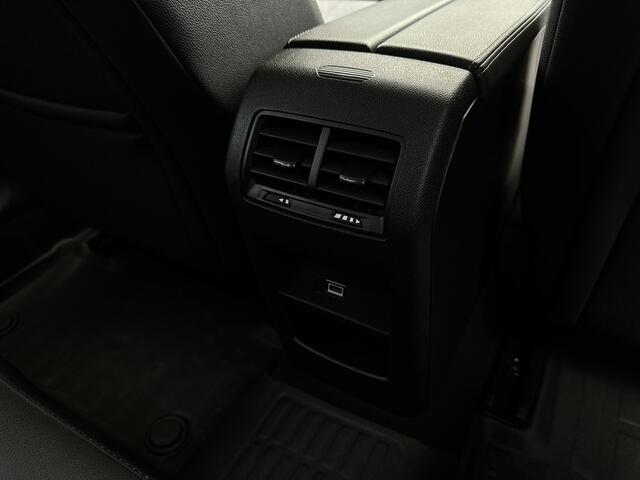 Opel ASTRA 1.2 GS Line Automaat Trekhaak/Stoel en stuurverwarming/ECC/Camera.