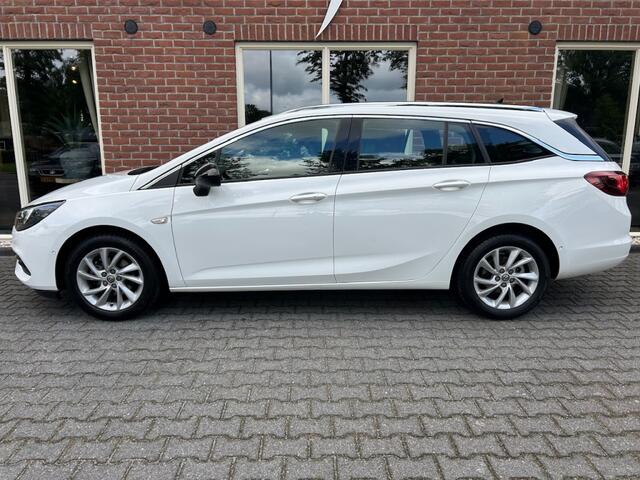Opel ASTRA 1.2 Bns Elegance CAMERA/ 2X PDC / KEYLESS / NAVI / LED / CLIMA /