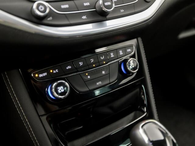 Opel ASTRA Sports Tourer 1.4 Innovation 150Pk Automaat (APPLE CARPLAY, GROOT NAVI, CLIMATE, CAMERA, LEDER, SPORTSTOELEN, ADAPTIVE CRUISE, PARKEERSENSOREN, LANE ASSIST, NIEUWE APK, NIEUWSTAAT)