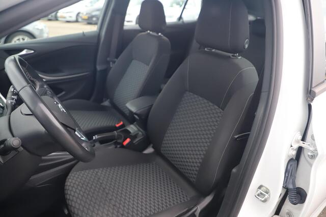 Opel ASTRA Sports Tourer 1.2 Edition 110PK Navigatie Carplay Android Airco Cruise Control Parkeersensor