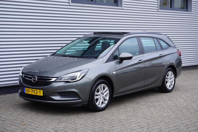 Opel ASTRA Sports Tourer 1.0 Turbo Edition / Trekhaak / Open dak / PDC / Navi / DAB+