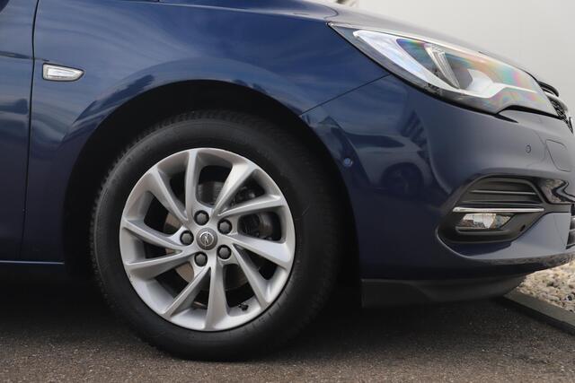 Opel ASTRA Sports Tourer 1.2 Elegance 131PK Leder AGR Schuifdak Keyless Navigatie Achteruitrijcamera Stoelverkoeling Stoelverwarming