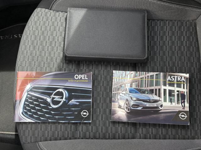 Opel ASTRA Sports Tourer 1.2 Edition / Trekhaak / Camera / Climate control / Cruise Control / Navigatie / Bluetooth / Automatisch dimlicht /