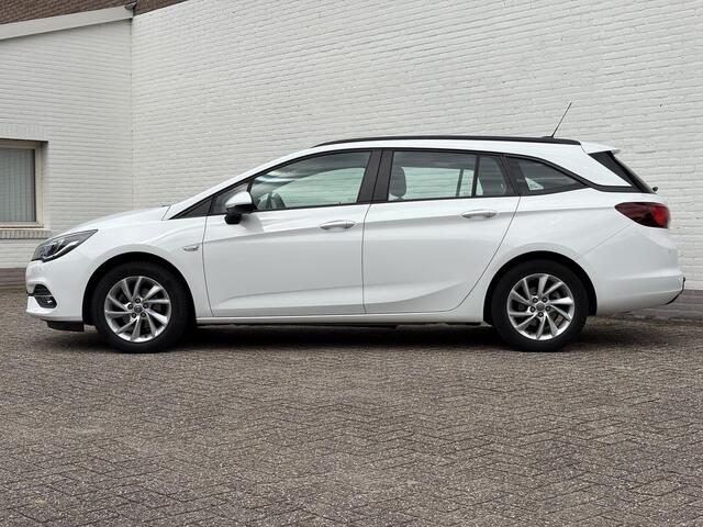 Opel ASTRA Sports Tourer 1.2 Edition / Trekhaak / Camera / Climate control / Cruise Control / Navigatie / Bluetooth / Automatisch dimlicht /
