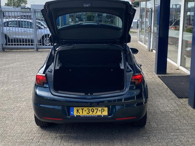 Opel ASTRA 1.0 Business+ / 105 Pk / NL-Auto / Schuif-Kanteldak / Comfortstoelen / Apple-Carplay & Android-Auto / DAB / Navi / Camera / Climate-Control / Cruise-Control / Rijstrooksensor / ELKTR-Pakket / PDC / LMV 17'' / ENZ.