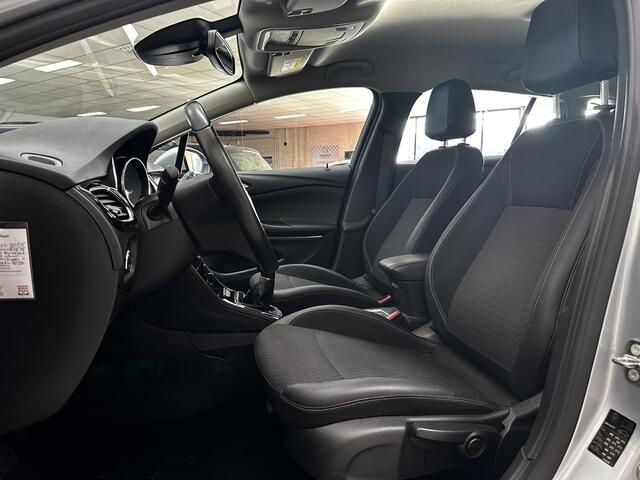 Opel ASTRA Sports Tourer 1.0 Business Executive/ LED Dagrijverl./ 17''LMV/ Apple+Android/ Clima/ Navi/ Cruise/ Lane-Assist/ Elek.Pakket/ Bluetooth/ Multi.LEDER.Stuur/ PDC V+A.