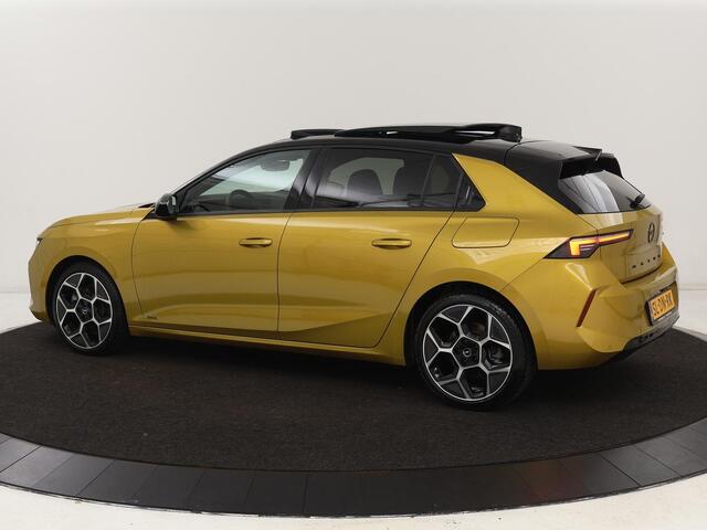 Opel ASTRA 1.6 Turbo Plug In Hybrid Ultimate | Panoramadak | Head-Up | 360 Camera | Stoel & stuurverwarming | Carplay | Adaptive cruise | AG Stoel | Carplay | 18'' lichtmetalen velgen | PHEV