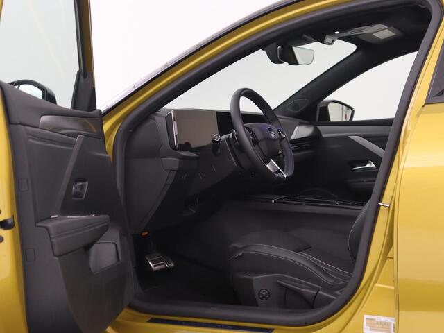 Opel ASTRA 1.6 Turbo Plug In Hybrid Ultimate | Panoramadak | Head-Up | 360 Camera | Stoel & stuurverwarming | Carplay | Adaptive cruise | AG Stoel | Carplay | 18'' lichtmetalen velgen | PHEV