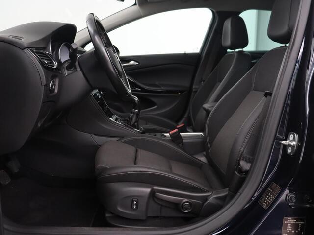 Opel ASTRA Sports Tourer 1.4 Innovation | Schuifdak | Trekhaak | Camera | Navigatie | Carplay | Climate control | Keyless | PDC | Cruise control
