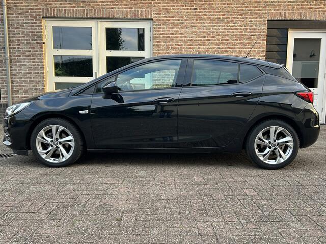 Opel ASTRA 1.2 107KW Ultimate Motorstoring lees tekst.