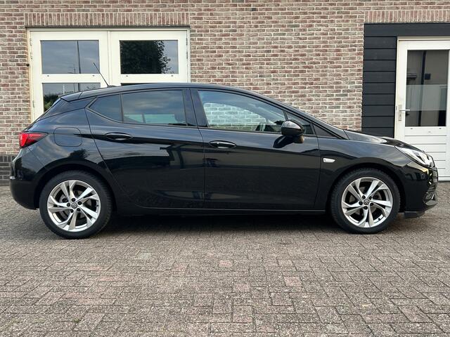 Opel ASTRA 1.2 107KW Ultimate Motorstoring lees tekst.