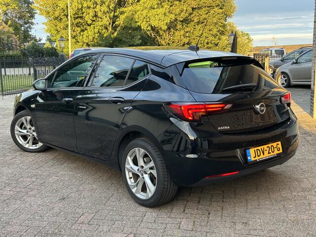 Opel ASTRA 1.2 107KW Ultimate Motorstoring lees tekst.