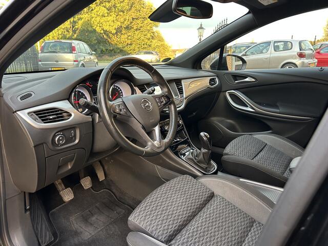 Opel ASTRA 1.2 107KW Ultimate Motorstoring lees tekst.