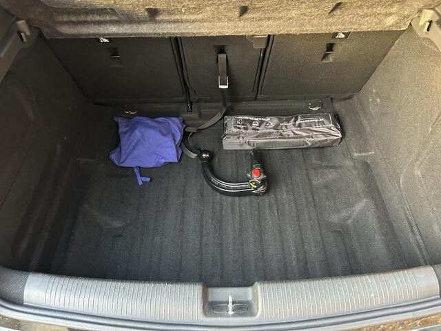 Opel ASTRA 1.2 107KW Ultimate Motorstoring lees tekst.