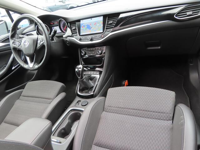 Opel ASTRA 1.4 Innovation | schuifdak | navi + carplay | 18 inch | camera