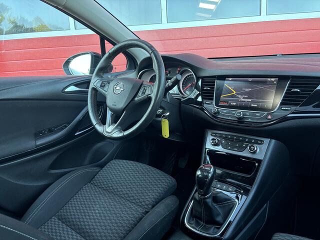 Opel ASTRA 1.6 CDTI Business+ SCHUIFDAK / CAMERA / NAVI / CARPLAY / STOELVERW / STUURVERW / PDC / NL-AUTO