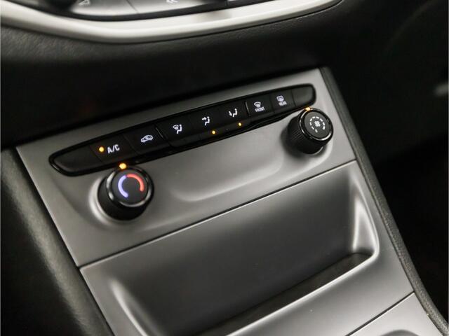 Opel ASTRA Sports Tourer 1.0 Sport (APPLE CARPLAY, GROOT NAVI, CRUISE, GETINT GLAS, SPORTSTOELEN, PARKEERSENSOREN, DAB+, TREKHAAK, ELEK PAKKET, NIEUWE APK, NIEUWSTAAT)