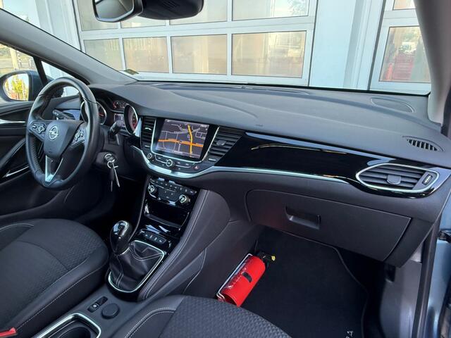 Opel ASTRA 1.6 CDTI Innovation Navi Clima Pdc Trekhaak