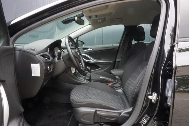 Opel ASTRA Sports Tourer 1.0 Online Edition | Origineel NL | PDC | Cruise Control | Trekhaak | Navigatie | Airco |
