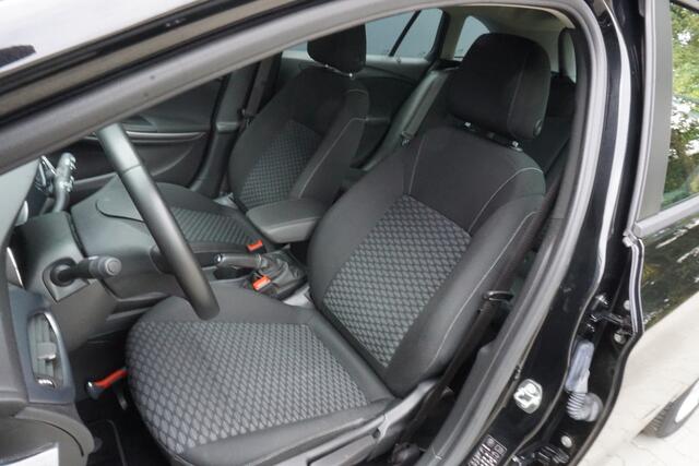 Opel ASTRA Sports Tourer 1.0 Online Edition | Origineel NL | PDC | Cruise Control | Trekhaak | Navigatie | Airco |