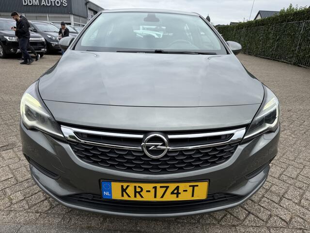 Opel ASTRA 1.6 CDTI Edition NAVI