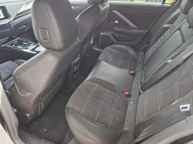 Opel ASTRA Sports Tourer 1.2 Ultimate | Airco & Cruise Control | Navigatie | 360 Camera | Panorama Dak | Stuur & Stoel Verwarming |