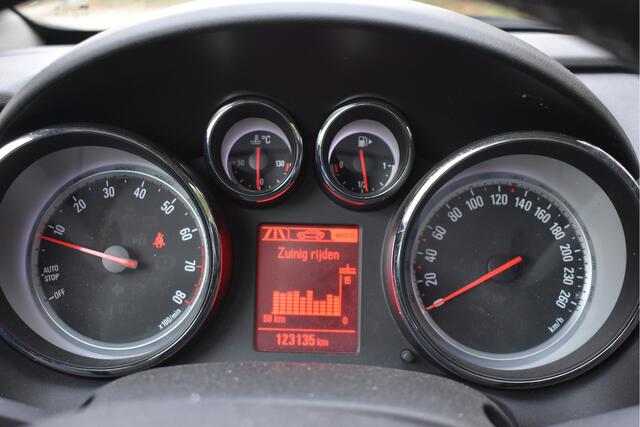 Opel ASTRA Sports Tourer 1.4 Turbo Blitz,DOOR ONS ZELF ONDERHOUDEN , ZELF NIEUW GELEVERD ,ORGINEEL NEDERLANDSE AUTO, BOEKJES,NAP