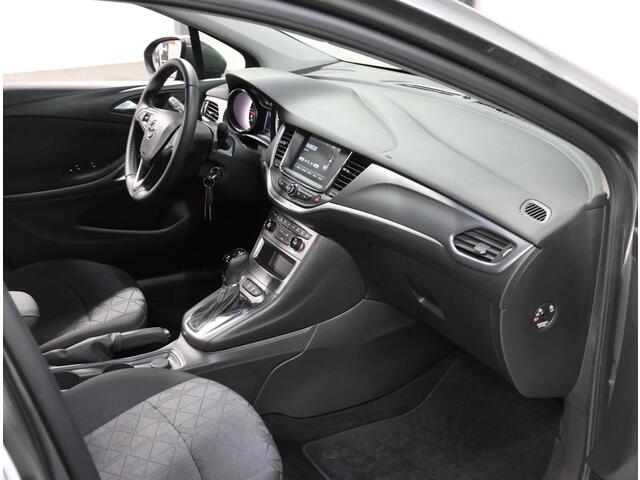 Opel ASTRA 150PK 120 Jaar Edition | 1ste eigenaar | AppleCarPlay/AndroidAuto | Climate Control | Parkeersensoren VOOR+Achter | Navigatie | Privacy Glass | AUTOMAAT | Isofix | LMV |