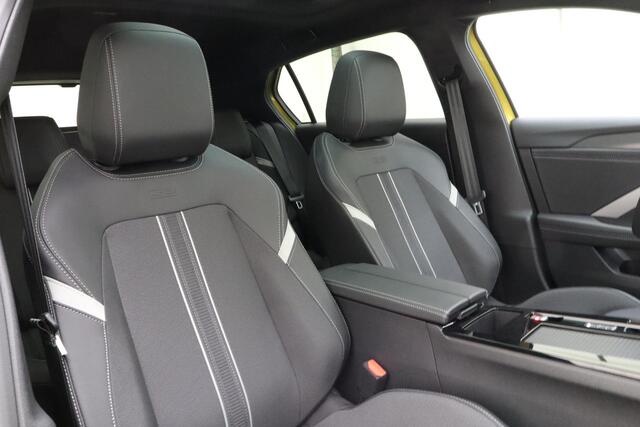 Opel ASTRA 1.2 Turbo GS 130pk Automaat | Adaptive Cruise Control | 360° Camera | 18" Lichtmetalen velgen | Panorama dak | Stoelverwarming | Keyless Entry & Start | Navigatie