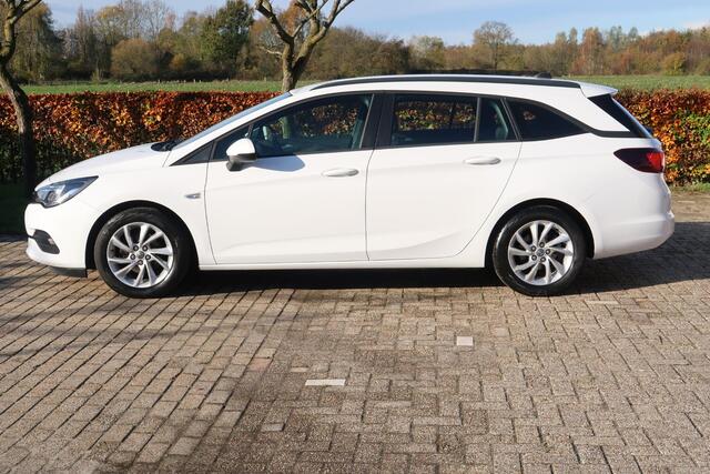 Opel ASTRA Sports Tourer 1.2 Edition NAVI CRUISE 6 VERSNELLINGEN