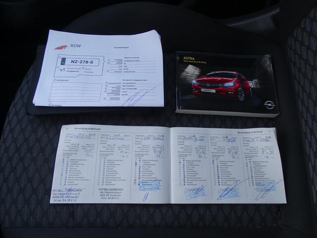 Opel ASTRA 1.0 Online Edition AUTOMAAT | DODEHOEK DETECTIE | NAVIGATIE | ACHTERUIT RIJ CAMREA | PARKEER SENSOREN | KEYLESS GO/ENTRY | APPLE CARPLAY / ANDROID | CRUISE CONTROL | AIRCO\ECC | LED |