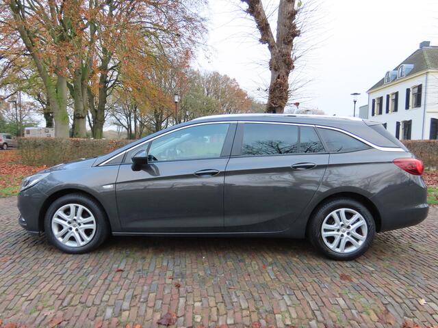Opel ASTRA Sports Tourer 1.0 Business+ Achteruitrijcamera Carplay Navigatie Trekhaak Pdc Climatecontrol Cruisecontrol
