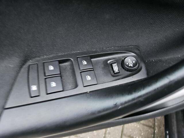 Opel ASTRA 1.0 Online Edition