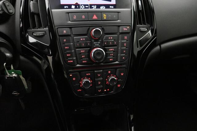 Opel ASTRA Sports Tourer 1.4 Turbo Blitz 2016 Airco | Navigatie | Cruise control | Bluetooth USB | Trekhaak | Lichtmetaal | Elektrische ramen + spiegels | Half leder