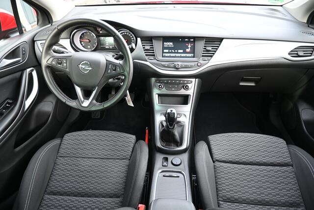 Opel ASTRA Sports Tourer 1.4 Turbo Business