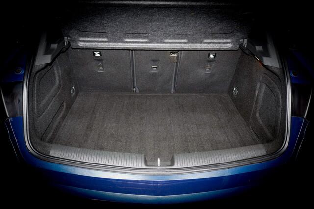 Opel ASTRA 1.2T ELEGANCE FULL LED | NAVI | CAMERA | PDC | KEYLESS | SPORT.ST | LANE/ASS