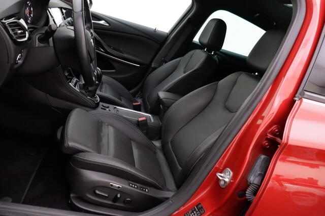 Opel ASTRA 1.2T 130Pk Launch Elegance MATRIX LED | MEMORY | BOSE | CAMERA | STOELKOELING+VERW | MASSAGE | AFN TREKHAAK | LEDER | STUURVERW. | CARPLAY | DAB | BLINDSPOT | LMV 18''