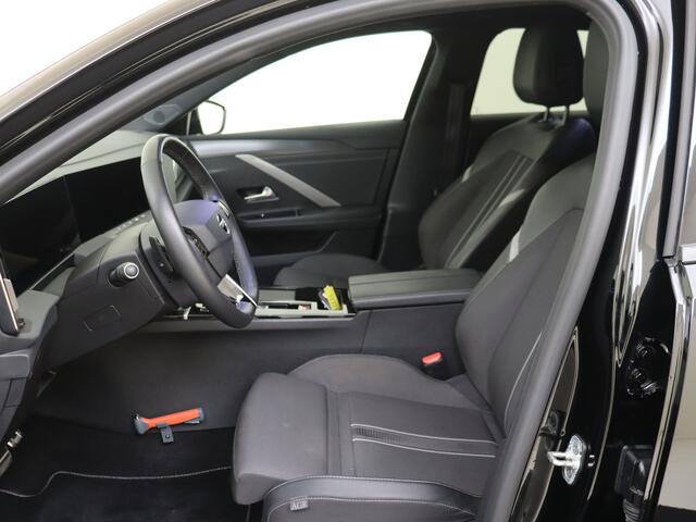 Opel ASTRA Sports Tourer 1.2 Turbo GS TREKHAAK !!