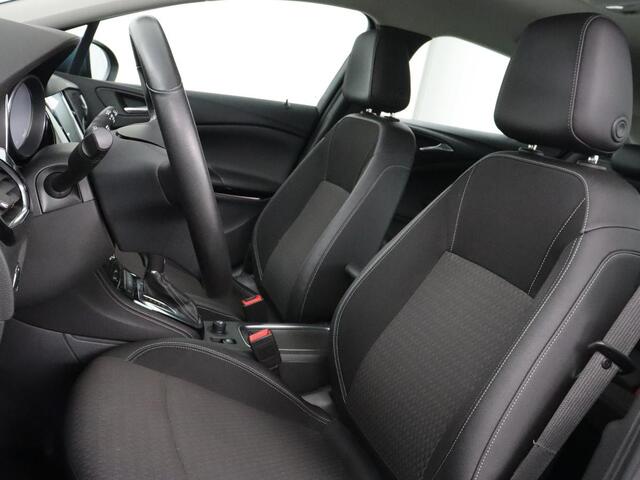 Opel ASTRA 1.4 Turbo Innovation | 150pk | Automaat | Camera | Carplay | Navigatie | Climate control | Parkeerhulp | Cruise control | Bluetooth