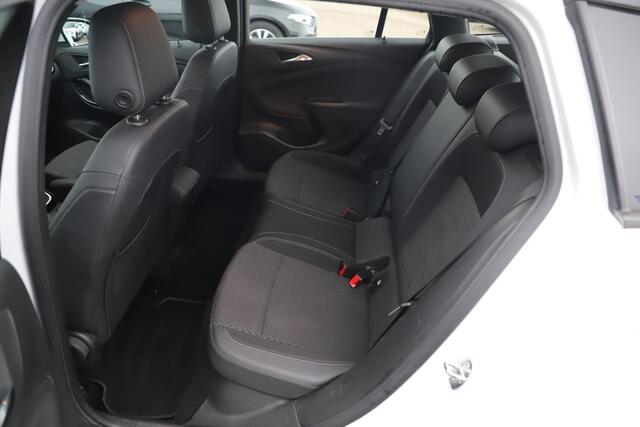 Opel ASTRA Sports Tourer 1.0 Turbo Business Executive 105PK Trekhaak 16 inch LMV Navigatie Carplay Android Bluetooth Airco Cruise Control Rijstrooksensor Parkeersensor