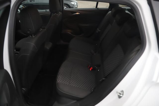 Opel ASTRA Sports Tourer 1.2 Edition 110PK Trekhaak Navigatie Carplay Android Bluetooth Airco Cruise Control Parkeersensor