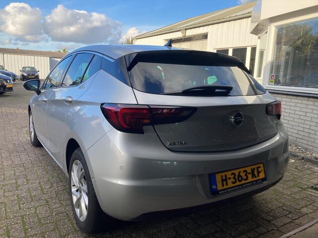 Opel ASTRA Elegance 110pk Navi / camera / clima airco