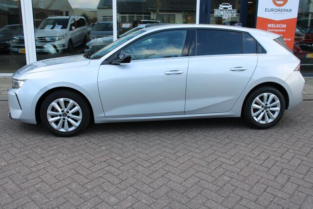Opel ASTRA 1.2 Elegance