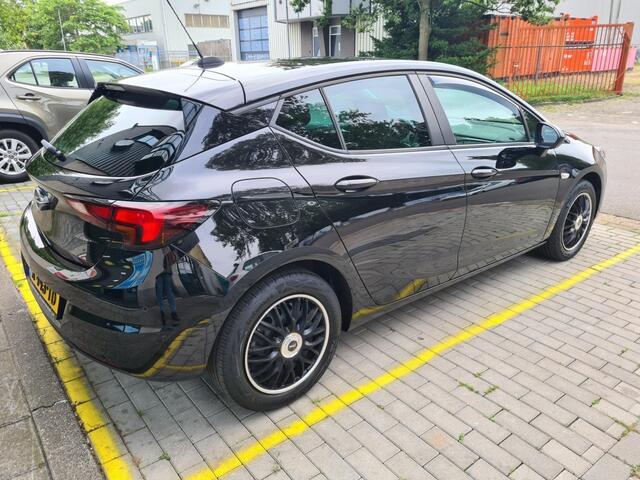 Opel ASTRA 1.2 Bns Edition