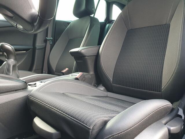 Opel ASTRA Sports Tourer 1.2 Elegance PDC/NAVI/CARPLAY/LED/TRHAAK/CRUISE