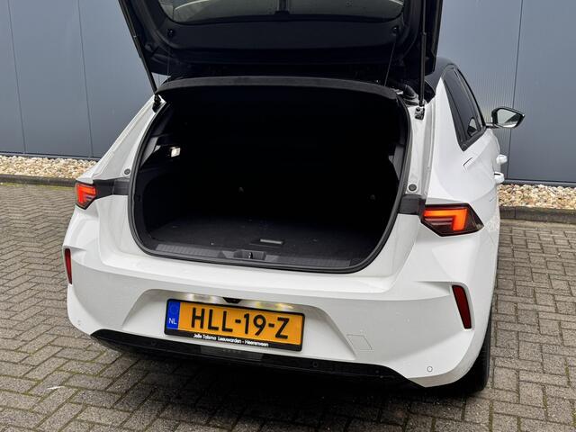 Opel ASTRA 1.2 Turbo GS | 130PK | 360 camera | Automaat | Carplay/Android | Stuur en stoelverwarming | AGR | Black pack | Let op, auto niet altijd aanwezig!